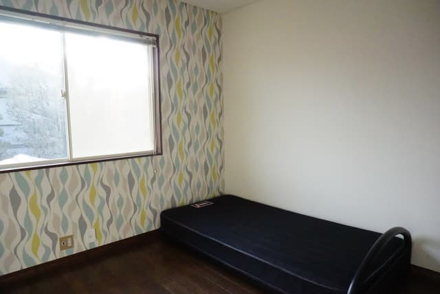 Room image 13