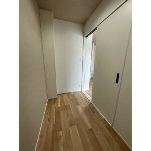 Preview interior of Wakamatsucho NM Catov van Diesneuf