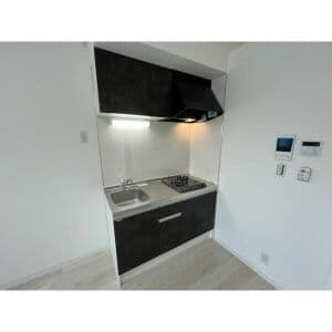 Room image 13
