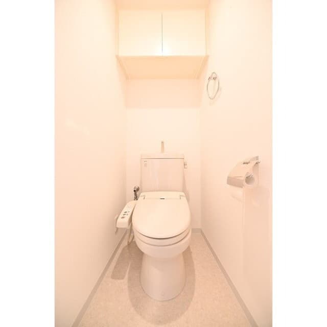 Room image 12