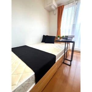 Room image 8