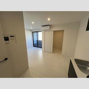 Room image 9