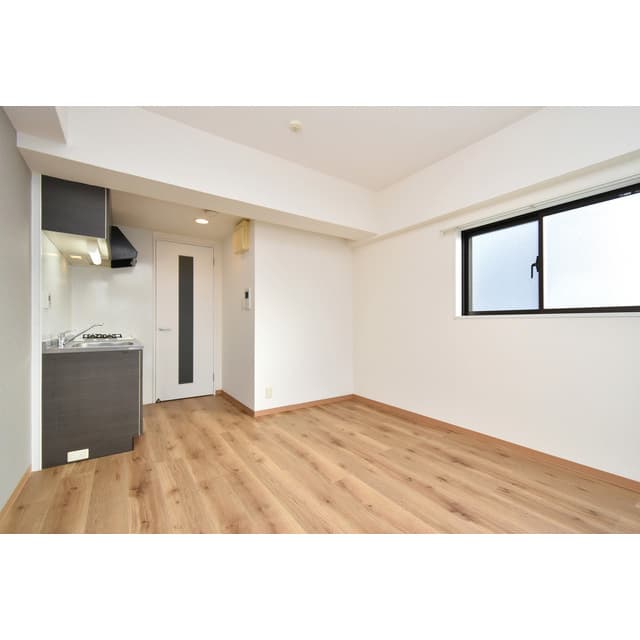 Room image 14