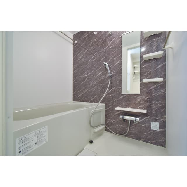 Room image 12