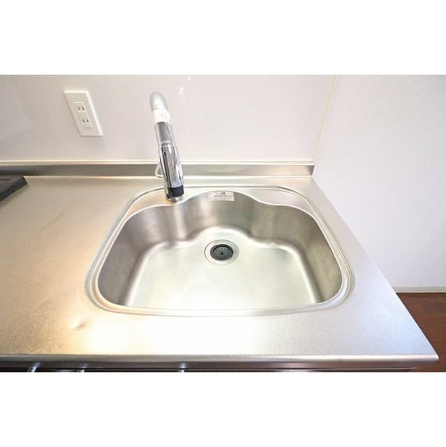 Room image 16
