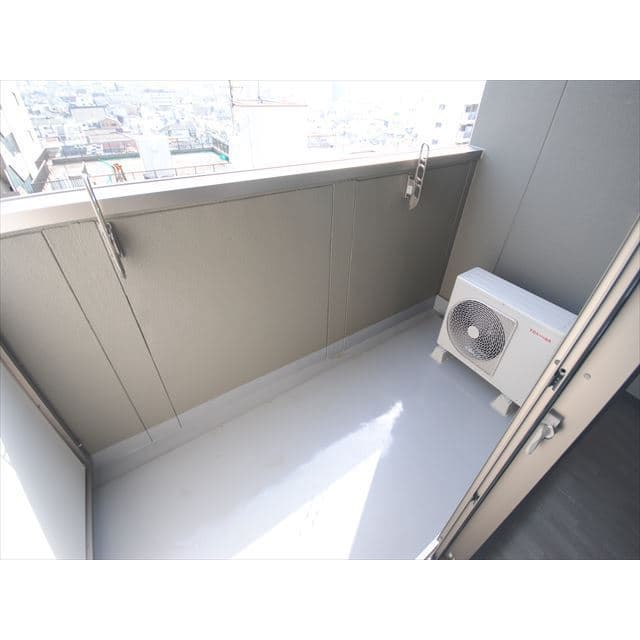 Room image 8