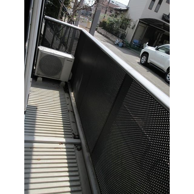 Room image 13