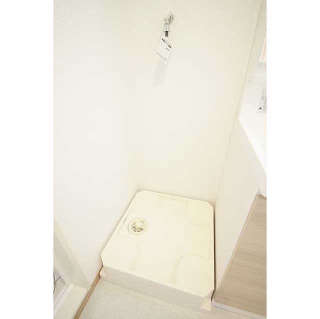 Room image 12