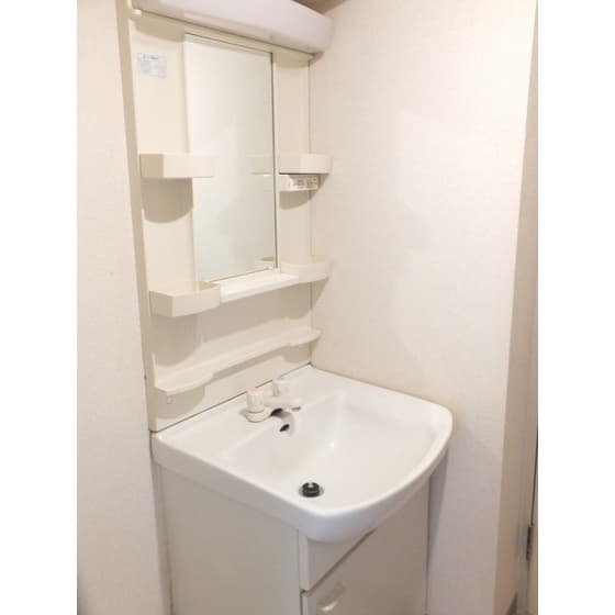 Room image 11