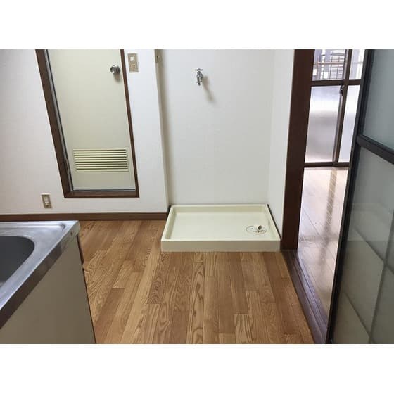 Room image 15