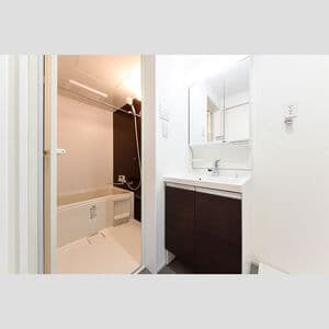 Room image 12