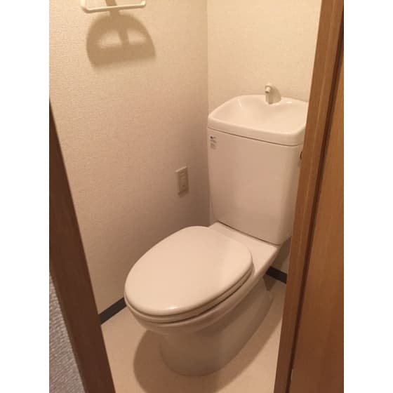 Room image 11