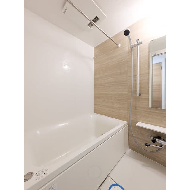 Room image 14