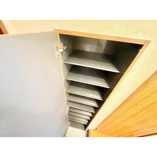 Room image 16