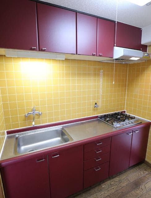 Room image 8