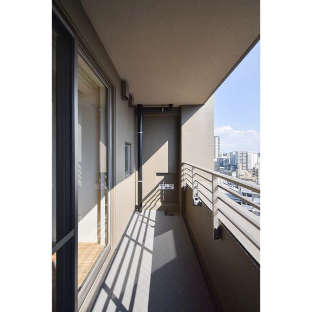 Room image 14