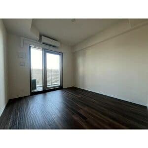 Room image 12