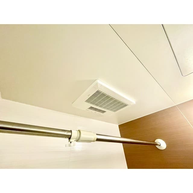 Room image 14
