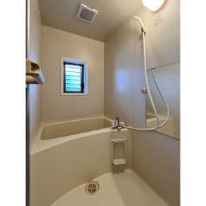 Room image 13