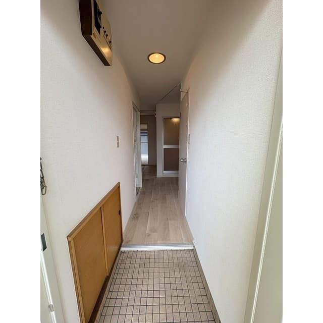 Room image 13
