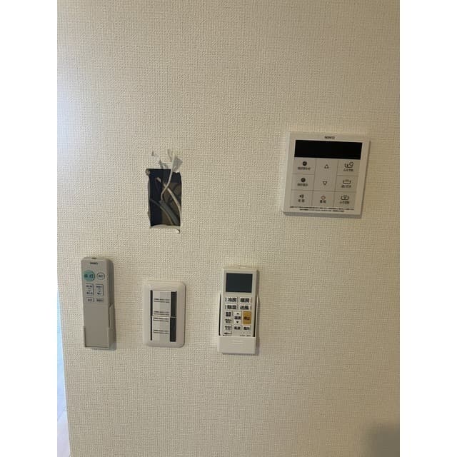 Room image 11