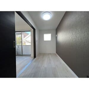 Room image 14