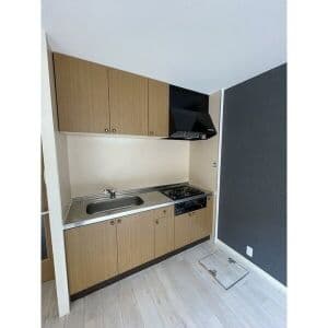 Room image 8