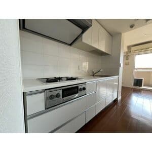 Room image 16