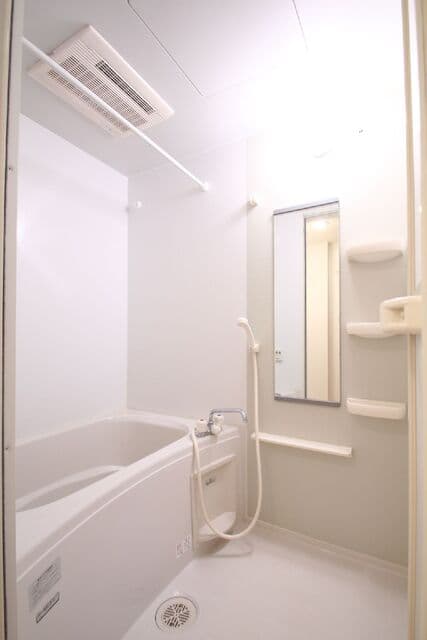 Room image 12