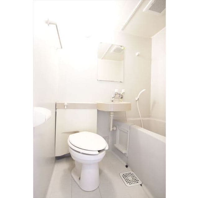 Room image 11