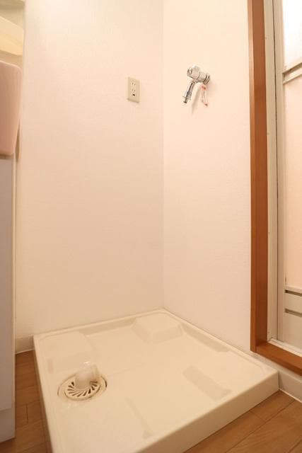 Room image 15
