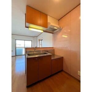 Room image 9