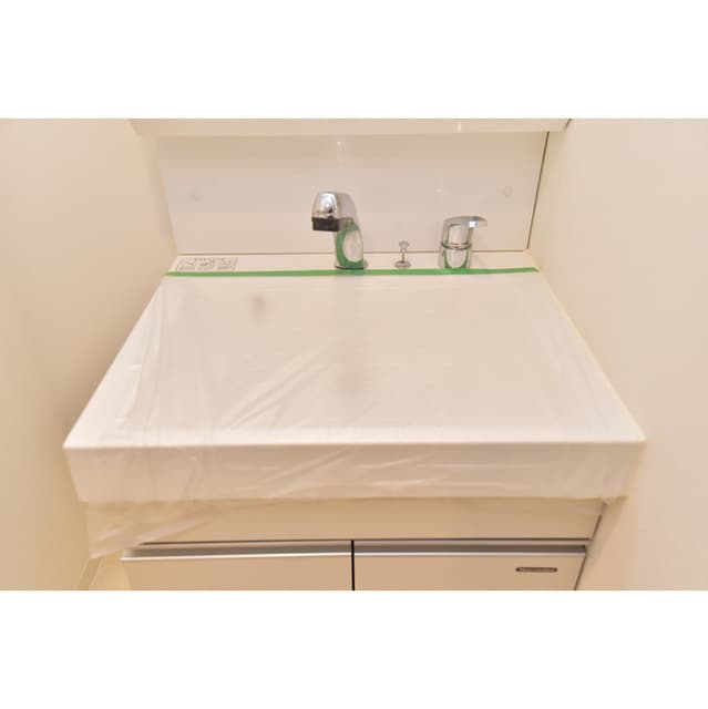 Room image 12