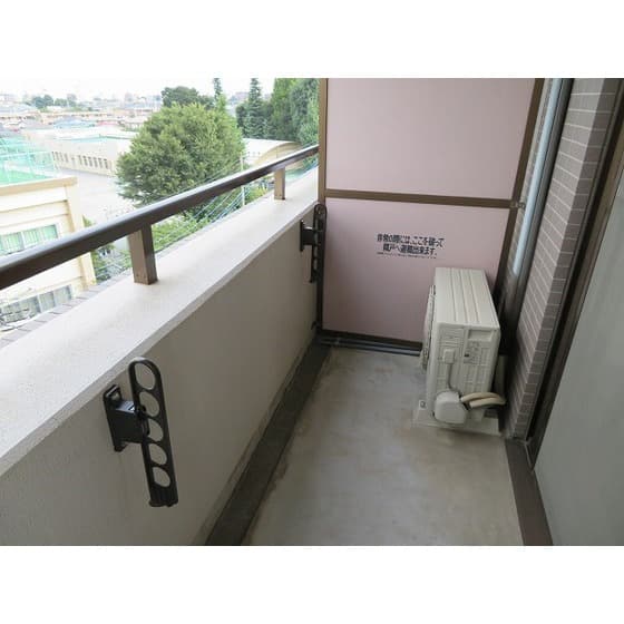 Room image 9