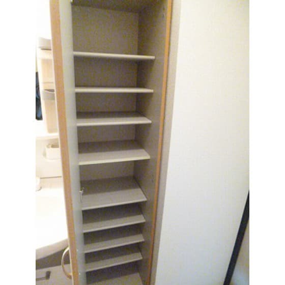 Room image 16