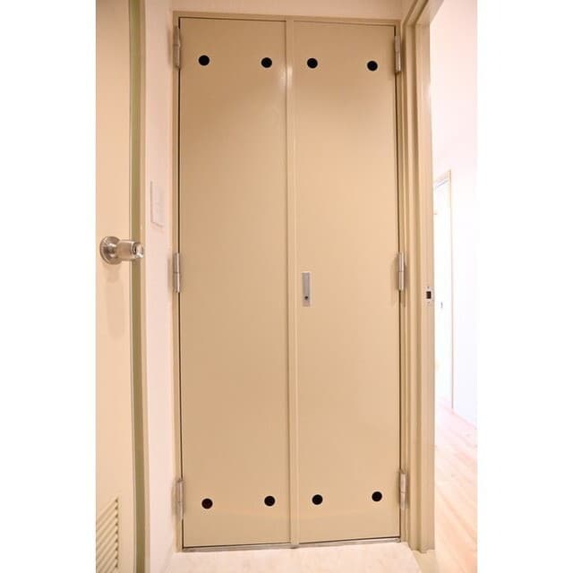 Room image 10
