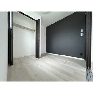 Room image 14