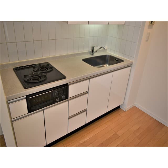 Room image 15
