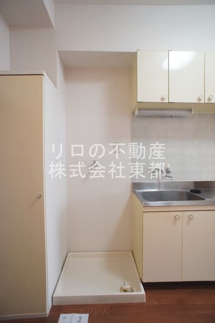 Room image 15