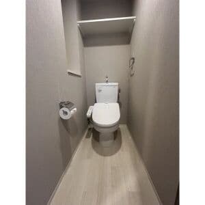Room image 16