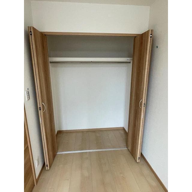 Room image 14