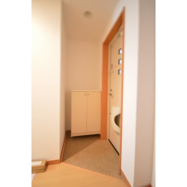 Room image 13