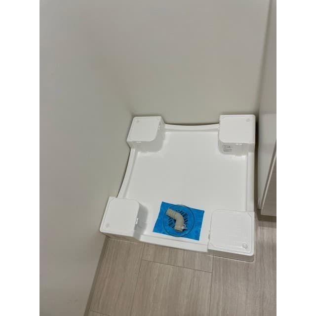 Room image 15