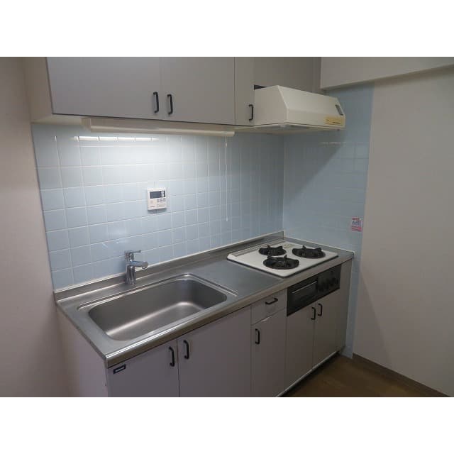 Room image 9