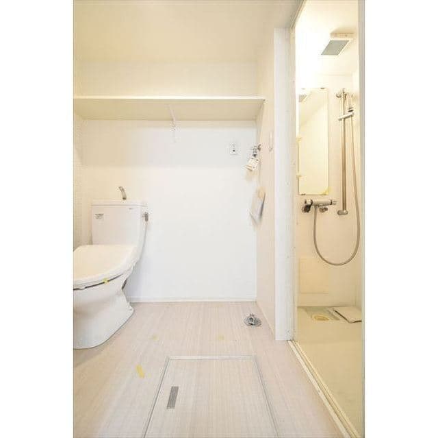 Room image 11