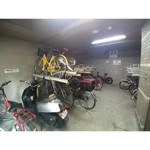 Room image 8