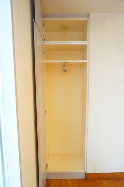 Room image 15