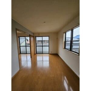 Room image 16