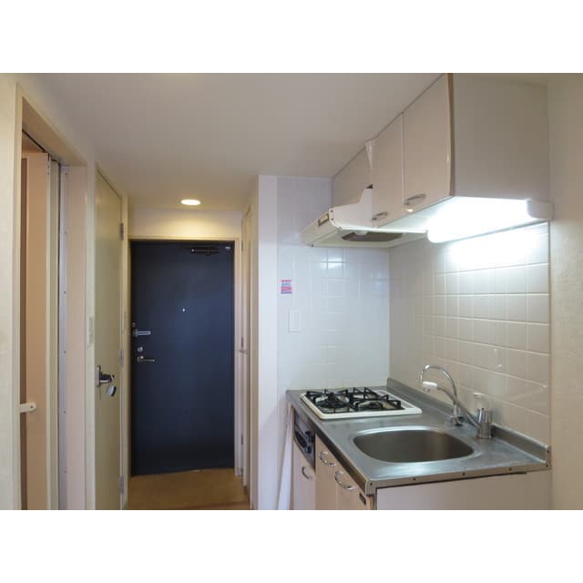 Room image 16