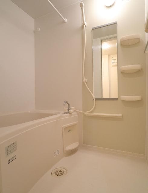 Room image 13